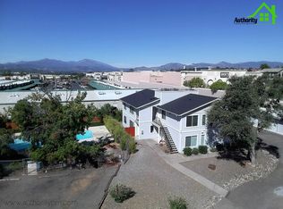 900 Jamieson Ct APT 3, Redding, CA 96003