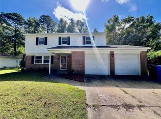 3237 Sir Meliot Dr, Chesapeake, VA 23323