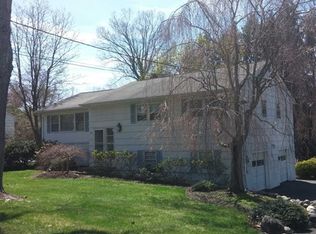 635 Blue Hill Rd, River Vale, NJ 07675