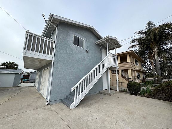 3rd image of 117-119 N Santa Cruz St #117