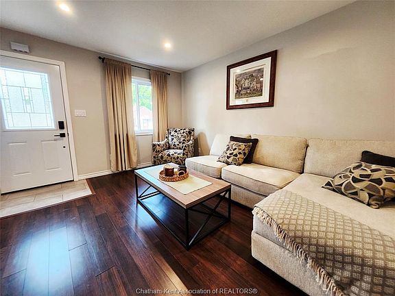 4th image of 18 Park Ln