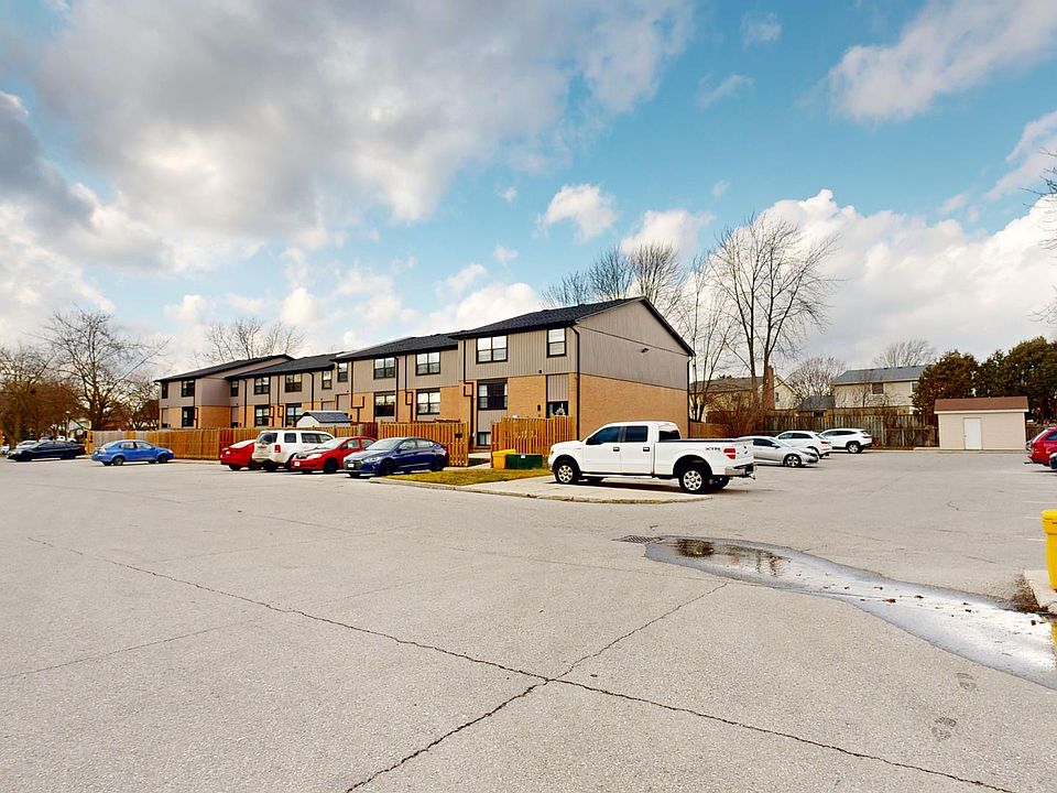 1st image of 105 Andover Dr #24