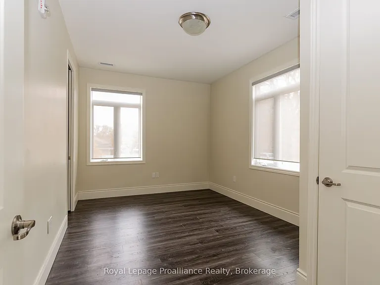 863 Abbey Ln #206 — Photo 12