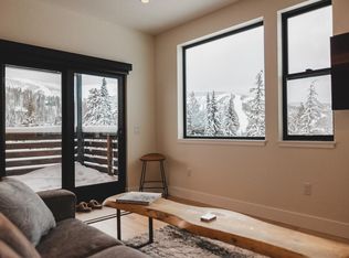 270 Avalanche Rd, Sandpoint, ID 83864