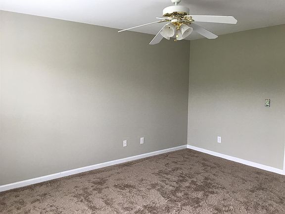 5th image of 2900 Pipkin Hills Dr