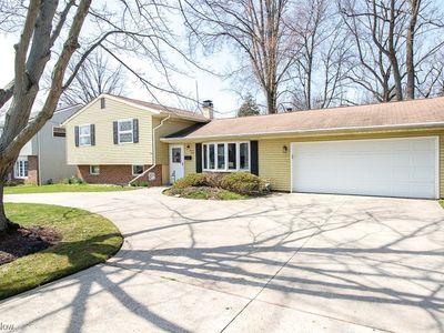 1160 Mohegan Trl, Willoughby, OH, 44094