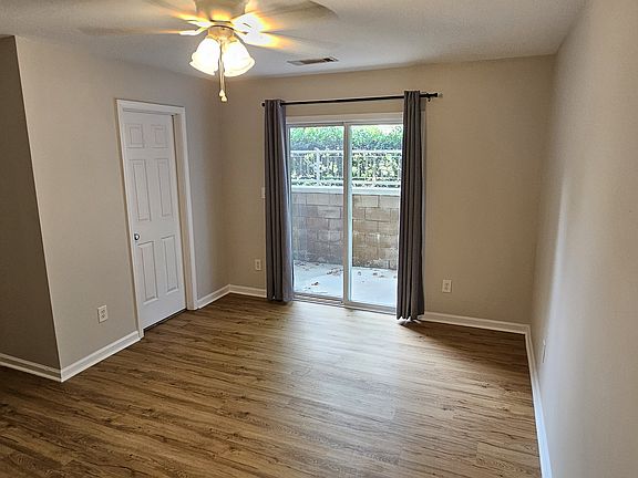 5th image of 3827 Picasso Ct #3827