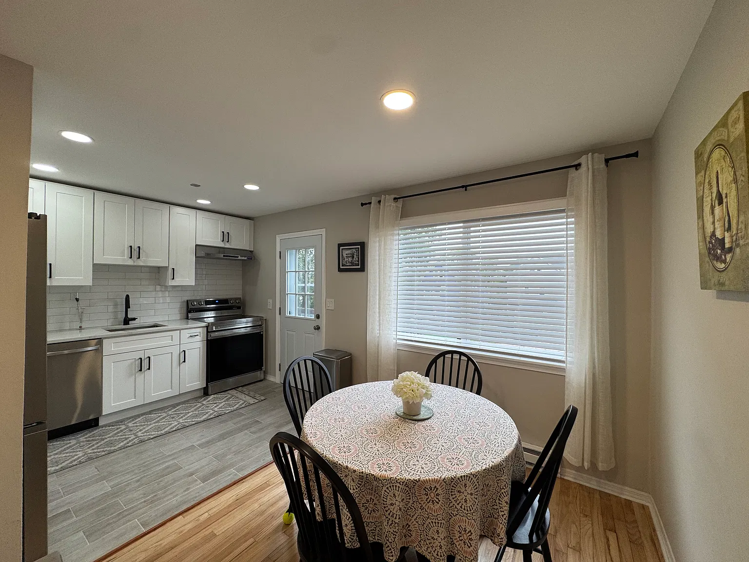 550 Prospect St — Photo 2