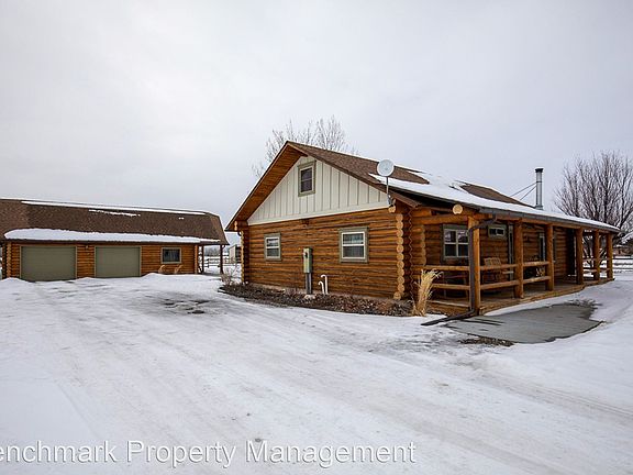 3rd image of 2975 Outlaw Ln