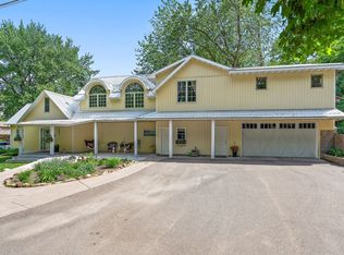 206 5th St S, Bayport, MN 55003