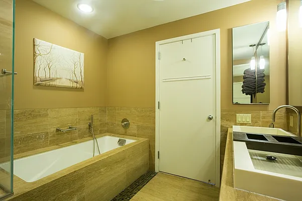 Sold by MNS | media 3