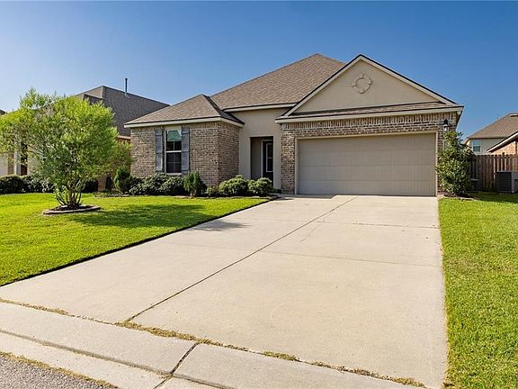 2nd image of 221 Grand Isle Ct