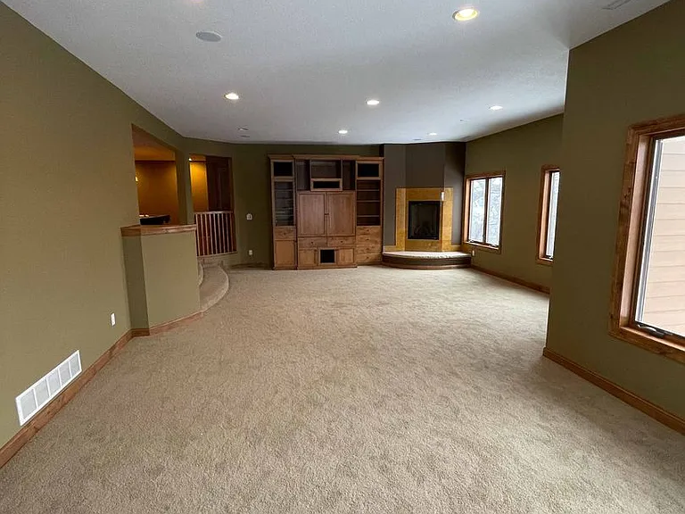 694 Panorama Cir NW — Photo 24