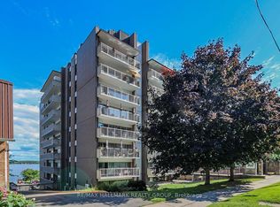 109 King St E #902, Brockville, ON K6V 1B8