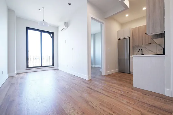 Rented by Osric Management LLC | media 28