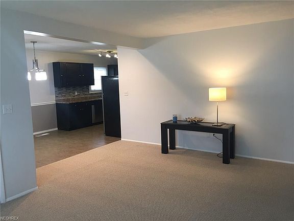 5th image of 677 Lucille Dr