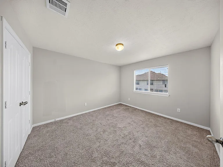 11515 Champions Green Dr — Photo 18