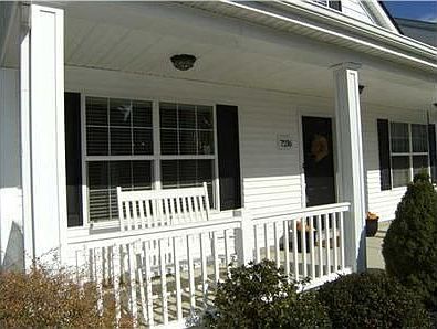 3rd image of 7216 Normanton Dr