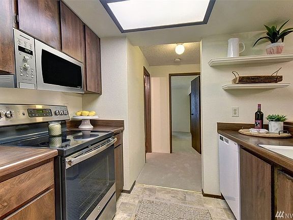 5th image of 14555 NE 32nd St APT F204
