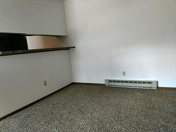 4th image of 2803 17th Ave S APT 4