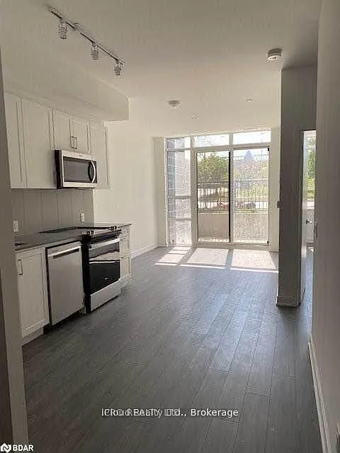 2 bed, $2,100 — Photo 4