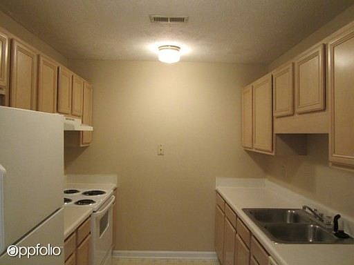 5th image of 2587 Gotts Ln