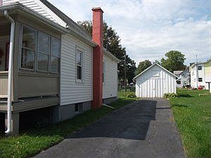 2nd image of 1117 Ovid St