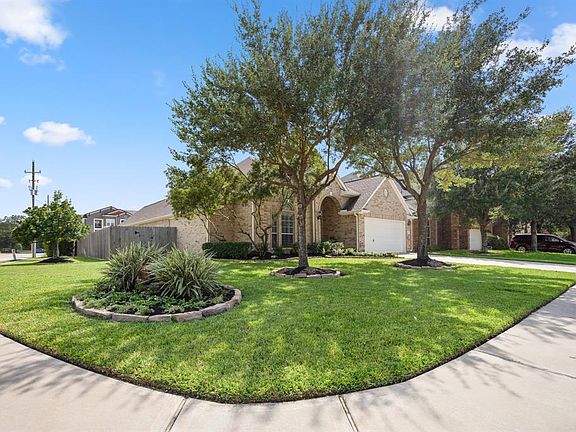 WOW....The home is situated on a large corner lot that is 7,270 square feet!