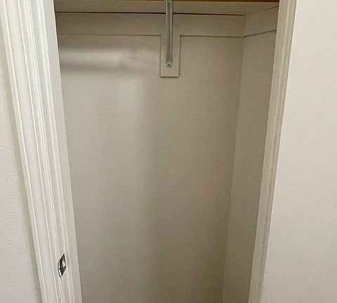5th image of 43 Skystone Ct