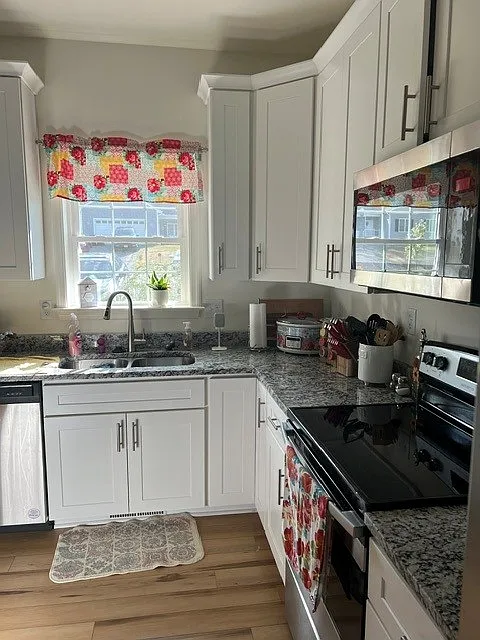 3 bed, 1420 sqft, $2,200 — Photo 4