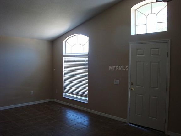 3rd image of 3332 Pine Top Dr