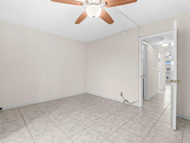 52 Kingswood E #C — Photo 17