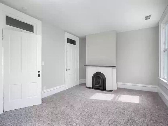 5th image of 125 E High St