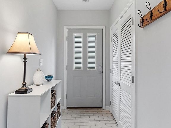 3rd image of 19 Whittier Ln #19