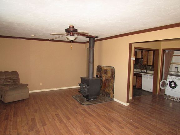 Additional Living Room