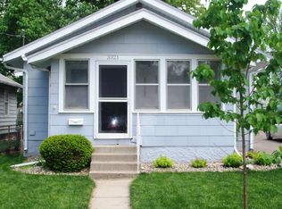 3321 Center St, Des Moines, IA 50312