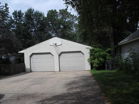 3rd image of 2155 County Road F E