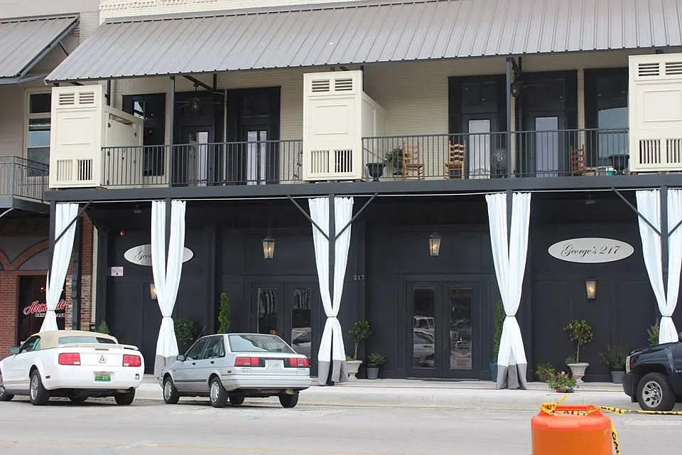 223 N Montgomery Ave #201