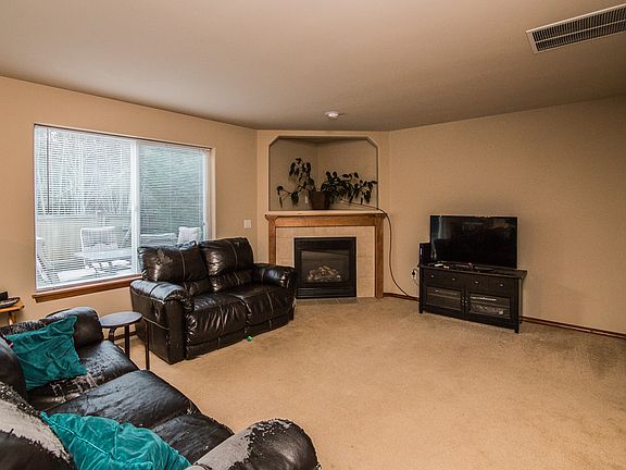 5th image of 18138 70th Avenue Ct E