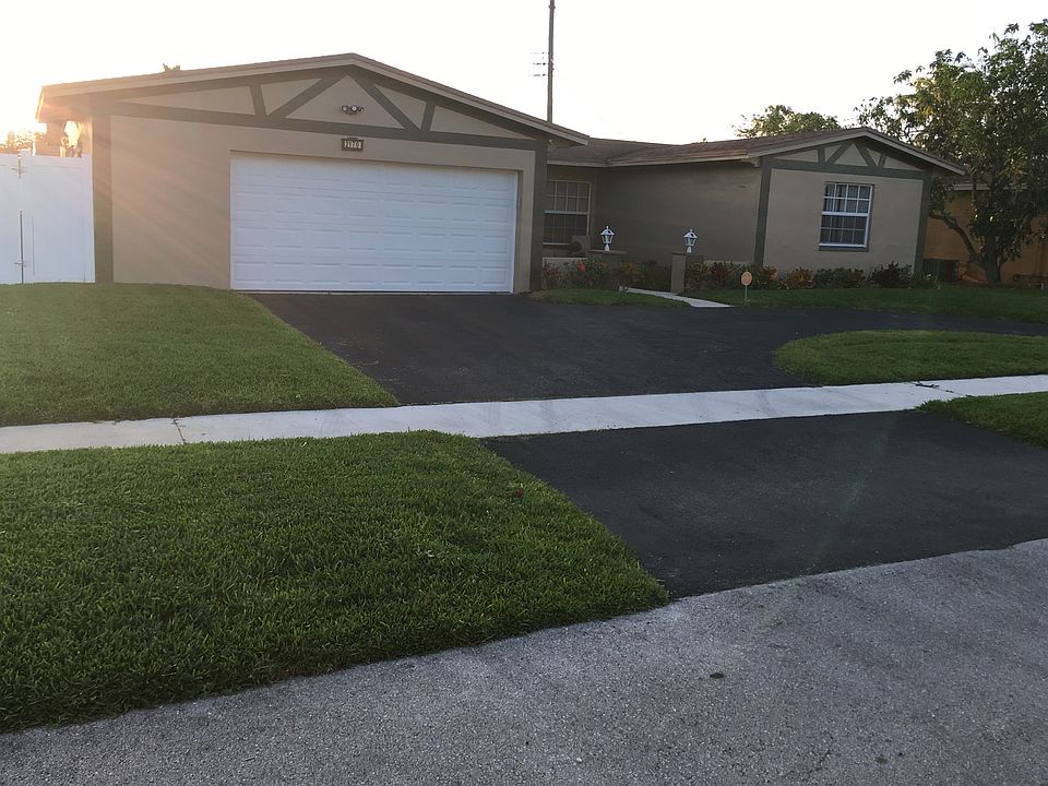 1st image of 2170 NW 33rd Ave