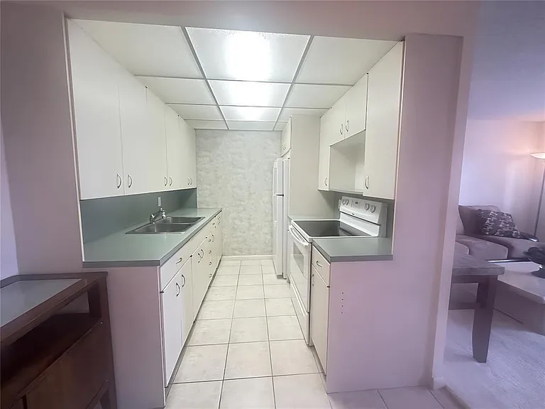 4037 Harwood Dr #D — Photo 6