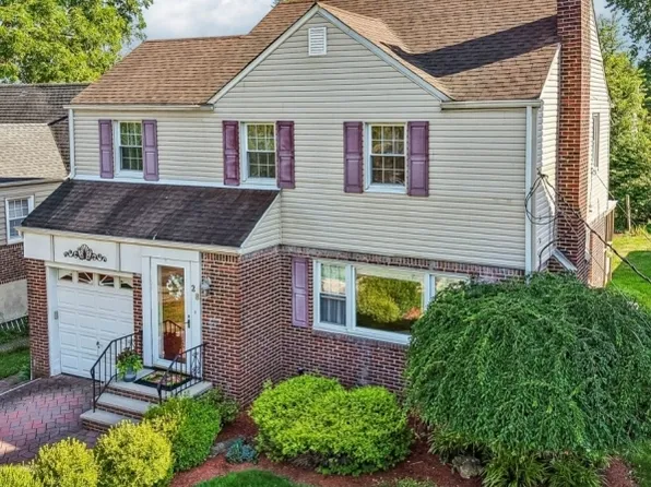 28 Johnson Ave, Teaneck Twp., NJ 07666