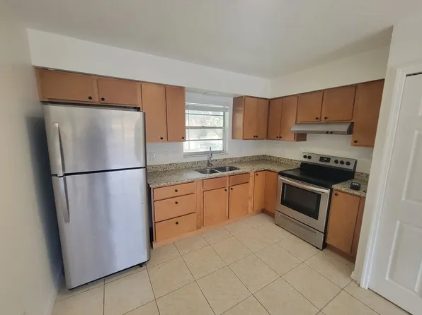 5613 E 127th Ave #C, Tampa, FL 33617