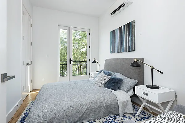 Rented by City View Living | media 18