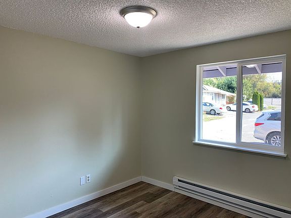 5th image of 3303 Hollywood Ave #A