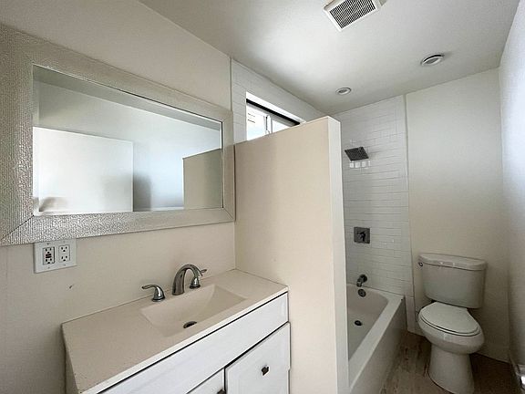 4th image of 801 Isabel St #805