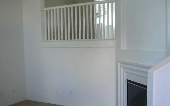3 bed, 1457 sqft, $3,200 — Photo 2