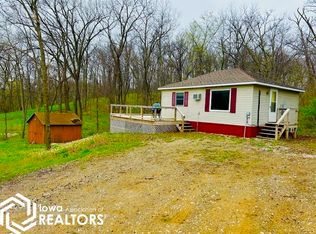 302 Woodland Rd, Montezuma, IA 50171
