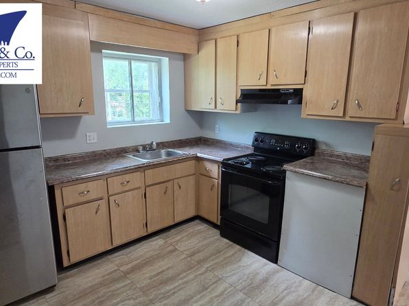 5 Waldemar Ave APT 2