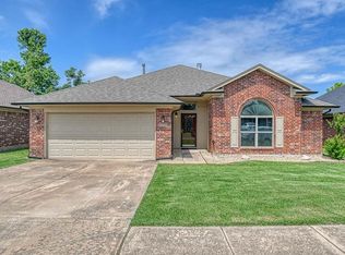 2008 Old Central Dr, Norman, OK 73071